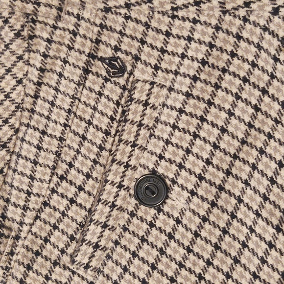 Volcom Shorts - Picture 3 of 5